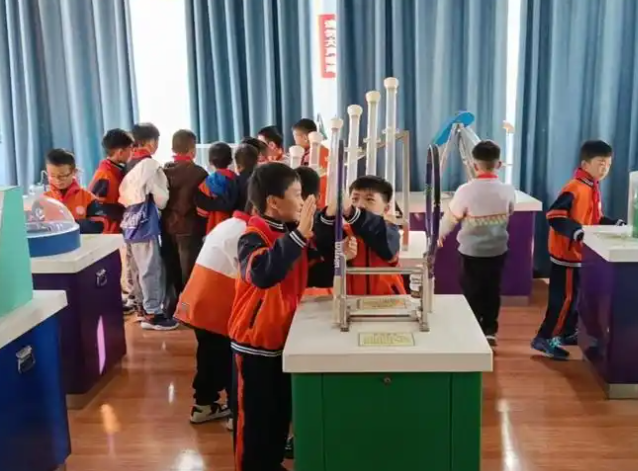 激起学习兴趣激活中小学科学教育生机不能只靠学校单打独斗 激起学习兴趣激活中小学科学教育生机不能只靠学校单打独斗